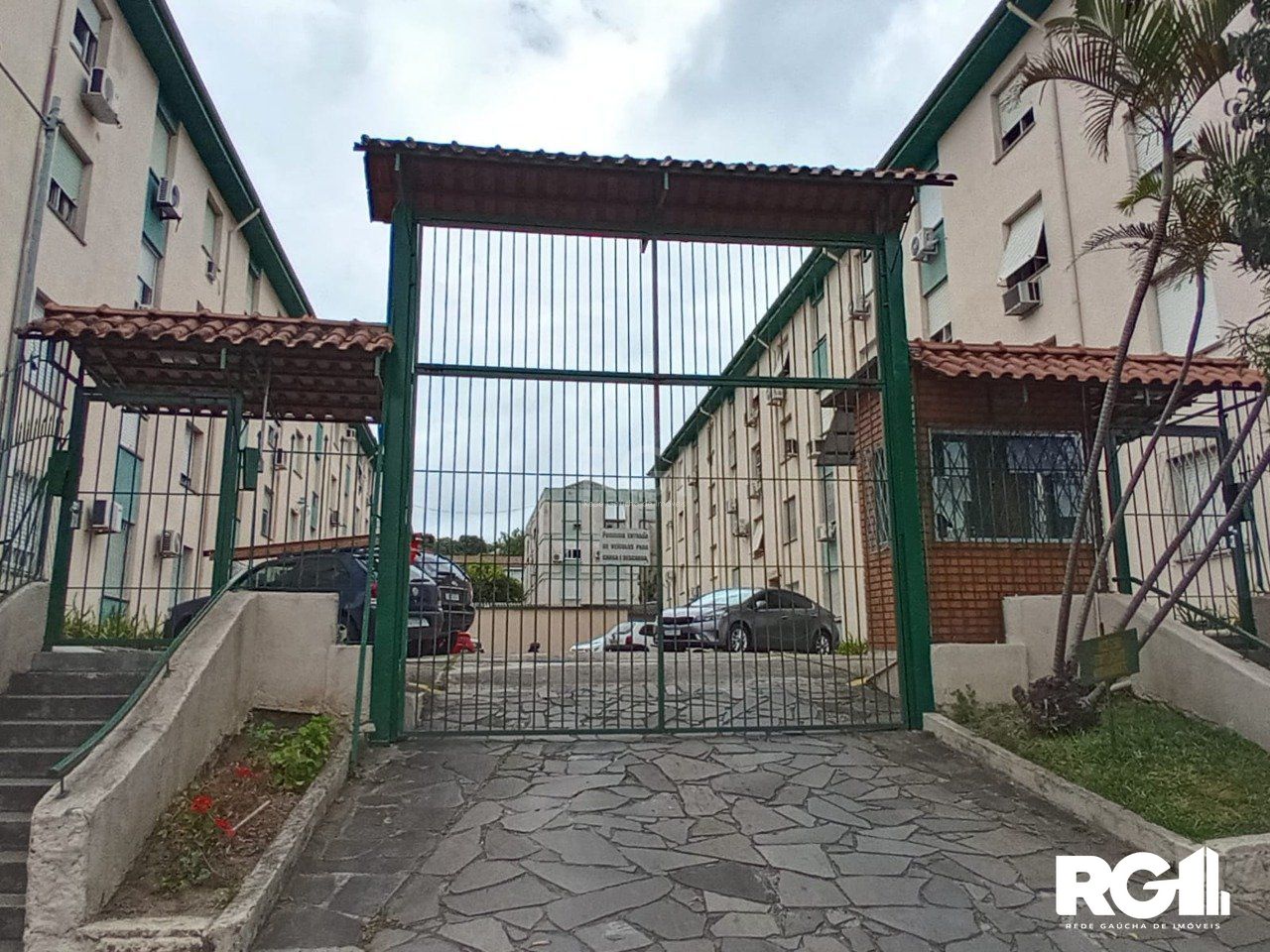 Apartamento à venda com 2 quartos, 50m² - Foto 2