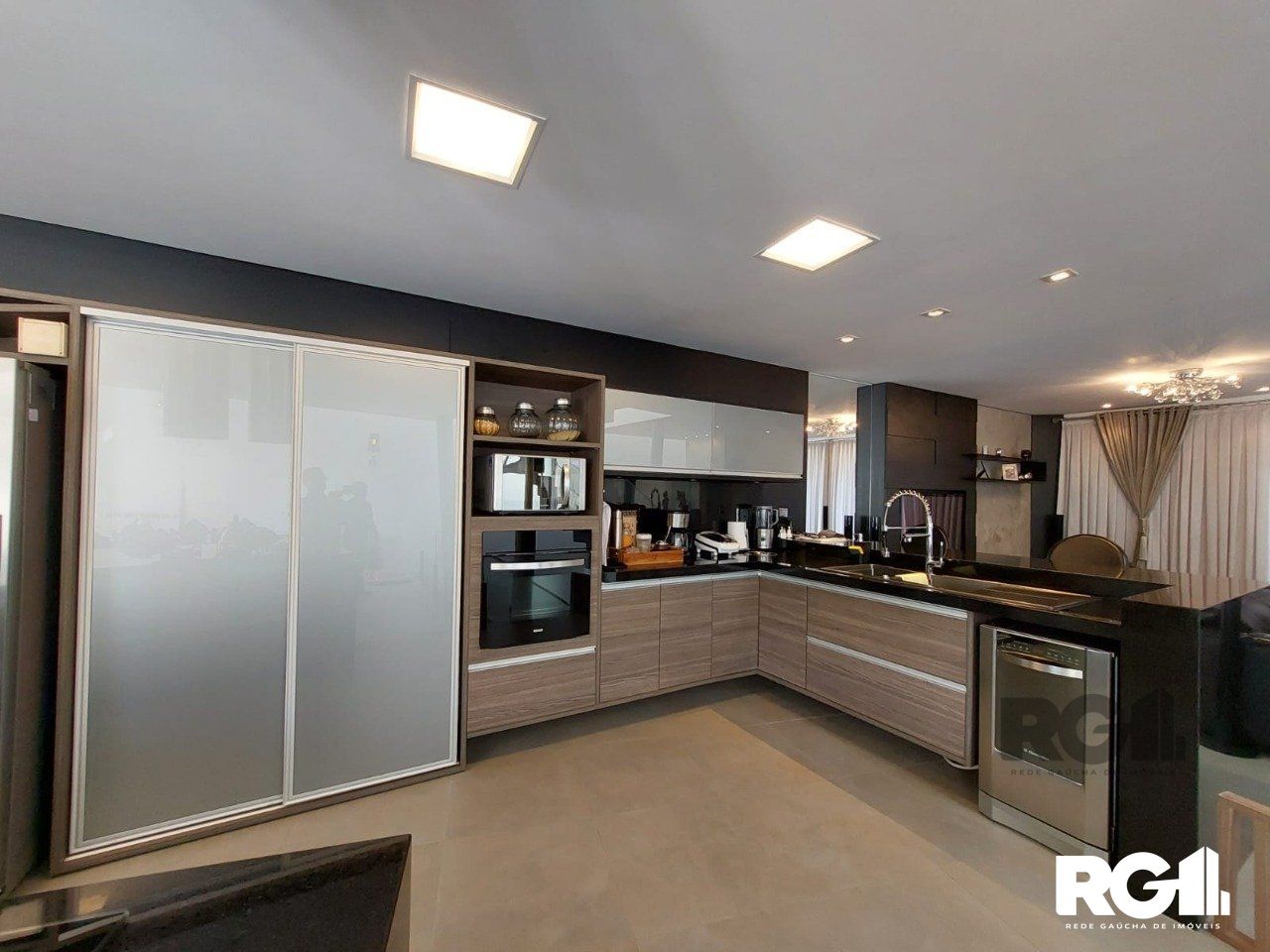 Casa de Condomínio à venda com 3 quartos, 296m² - Foto 11