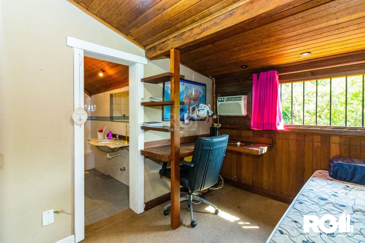 Casa de Condomínio à venda com 4 quartos, 231m² - Foto 26