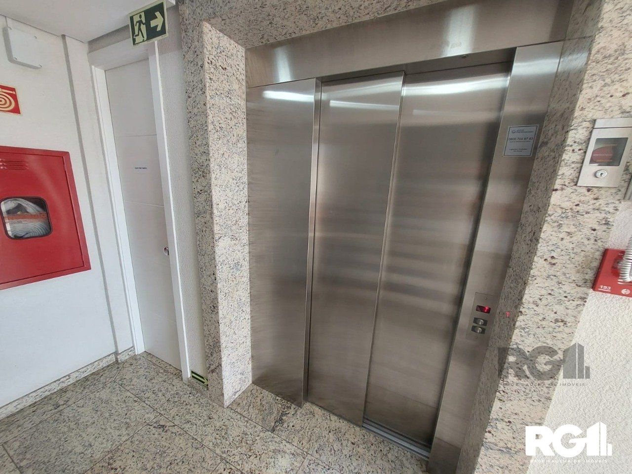 Apartamento à venda com 2 quartos, 67m² - Foto 6