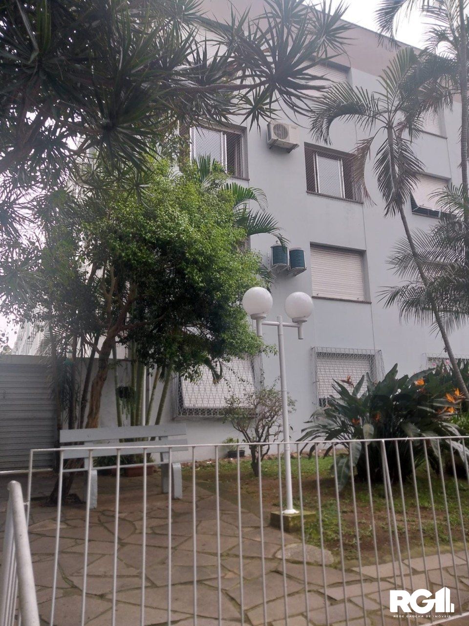 Apartamento à venda com 2 quartos, 60m² - Foto 1