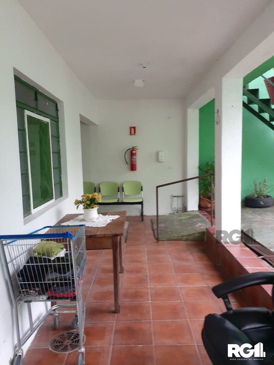 Casa à venda com 4 quartos, 183m² - Foto 1