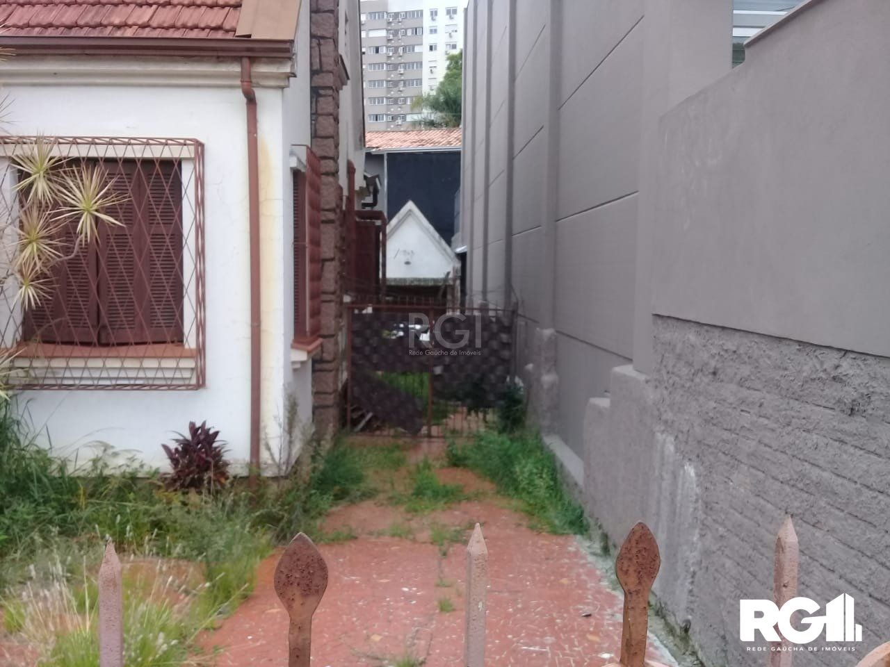 Casa à venda com 4 quartos, 201m² - Foto 4