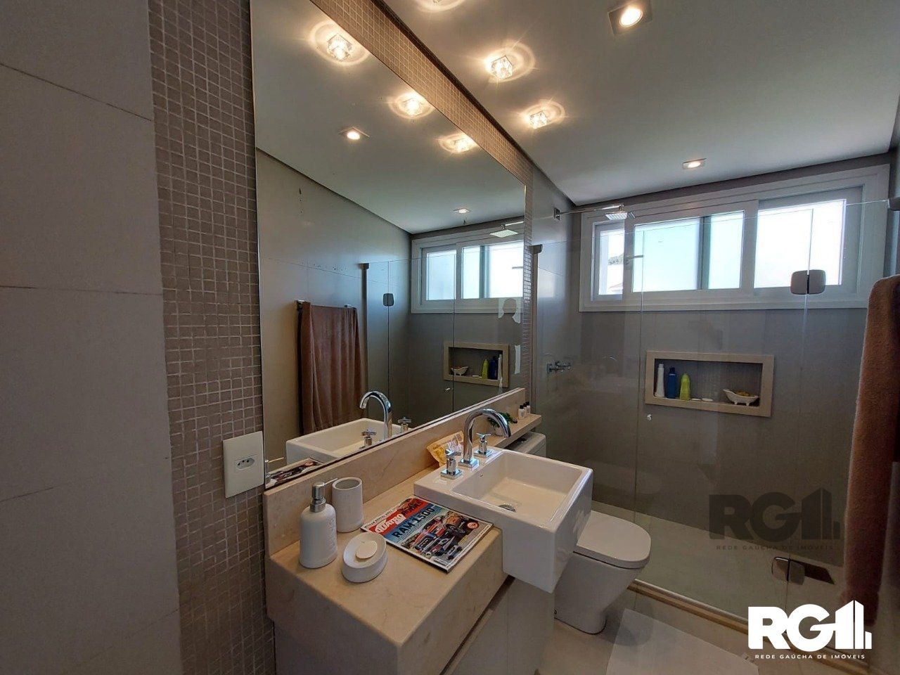 Casa de Condomínio à venda com 3 quartos, 296m² - Foto 45