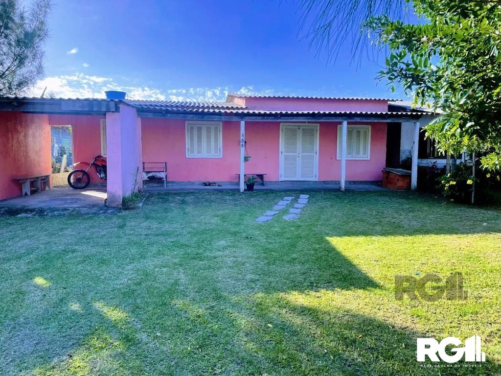 Casa à venda com 2 quartos, 90m² - Foto 2