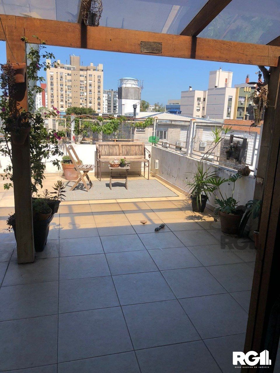 Cobertura à venda com 2 quartos, 73m² - Foto 1