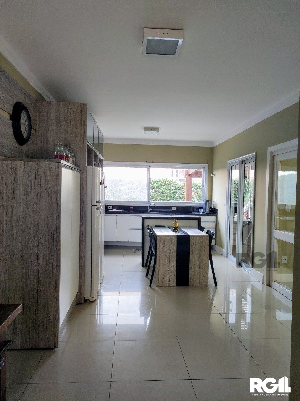 Casa de Condomínio à venda com 3 quartos, 196m² - Foto 9
