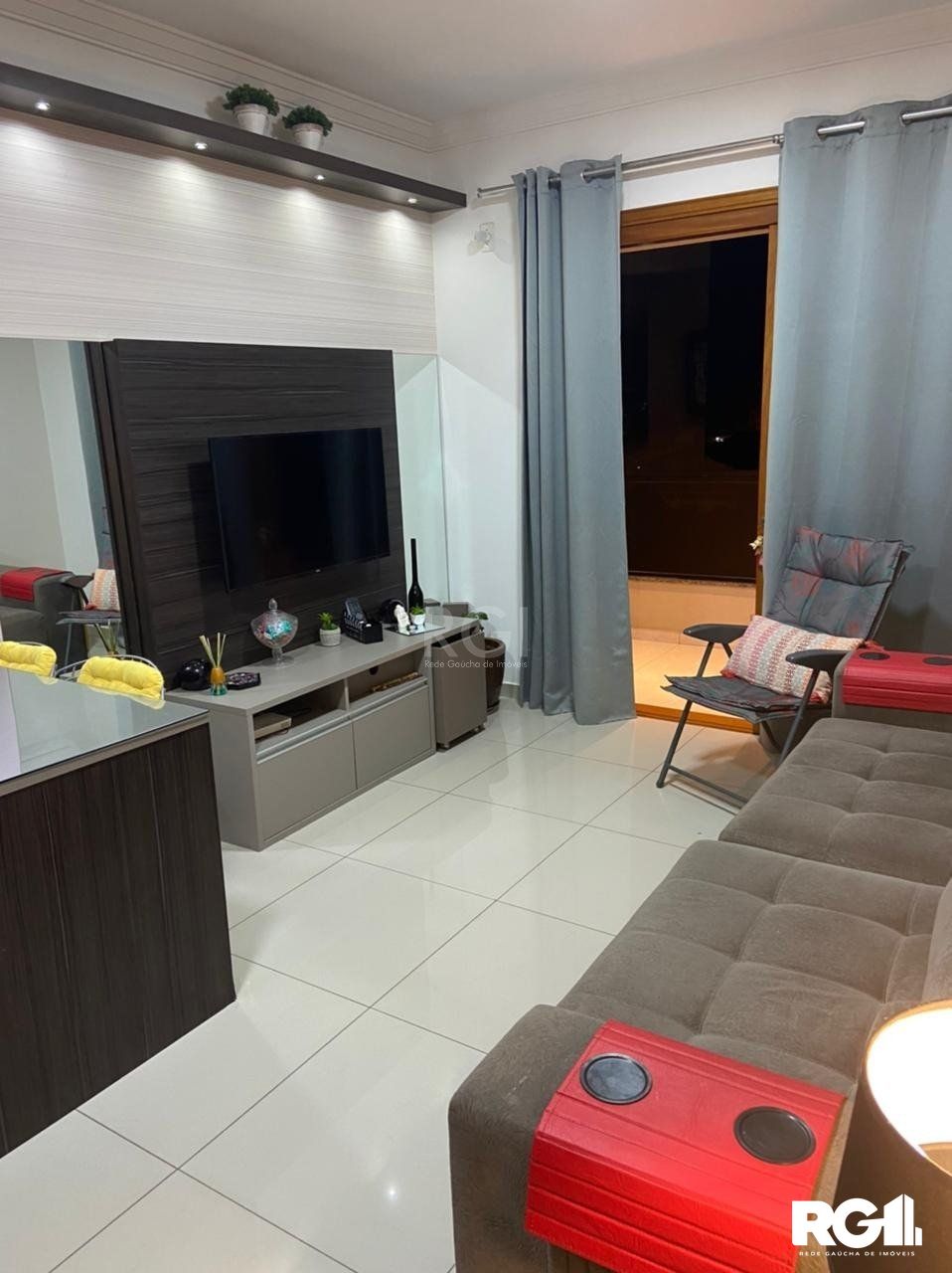 Apartamento à venda com 2 quartos, 72m² - Foto 3