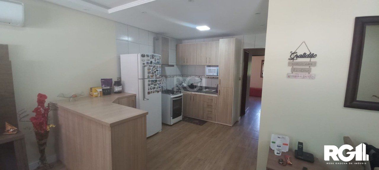 Casa à venda com 3 quartos, 110m² - Foto 7
