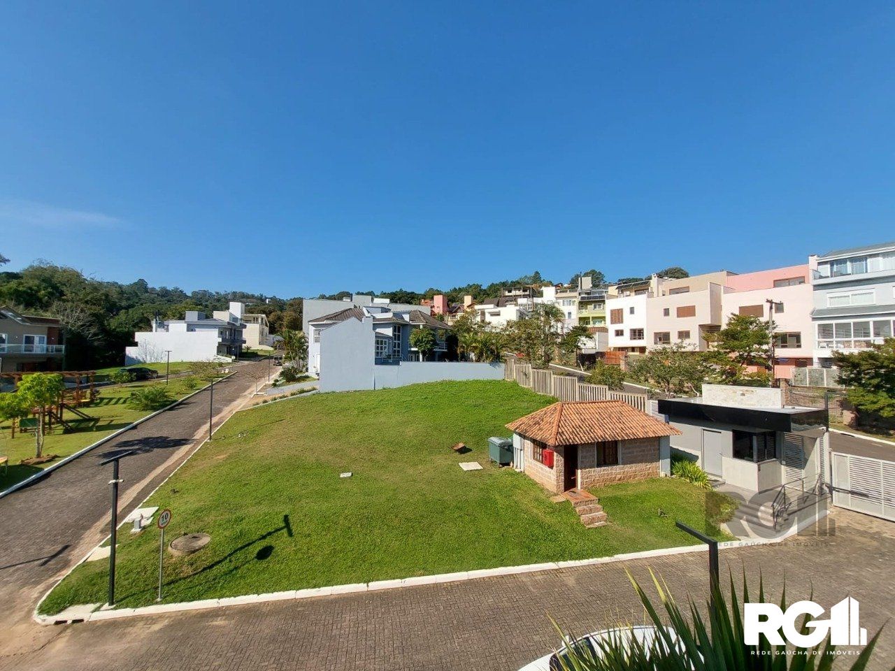 Casa de Condomínio à venda com 3 quartos, 296m² - Foto 48