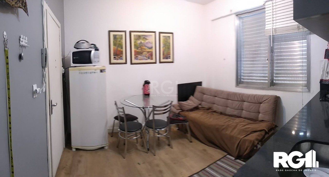 Apartamento à venda com 1 quarto, 29m² - Foto 1