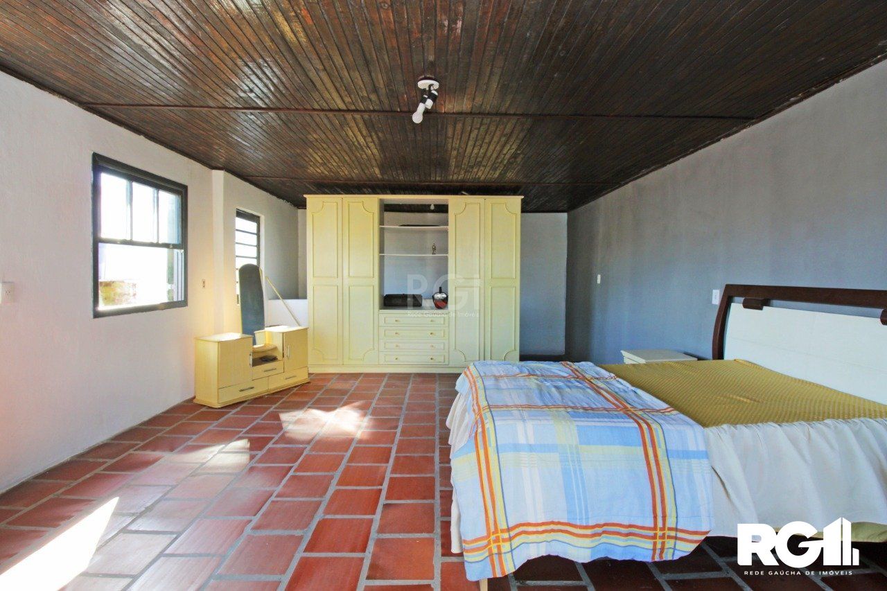 Casa à venda com 5 quartos, 74m² - Foto 29