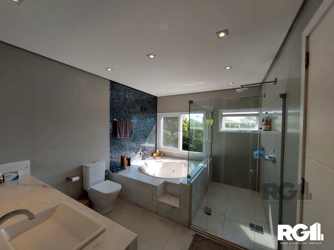 Casa de Condomínio à venda com 3 quartos, 296m² - Foto 40