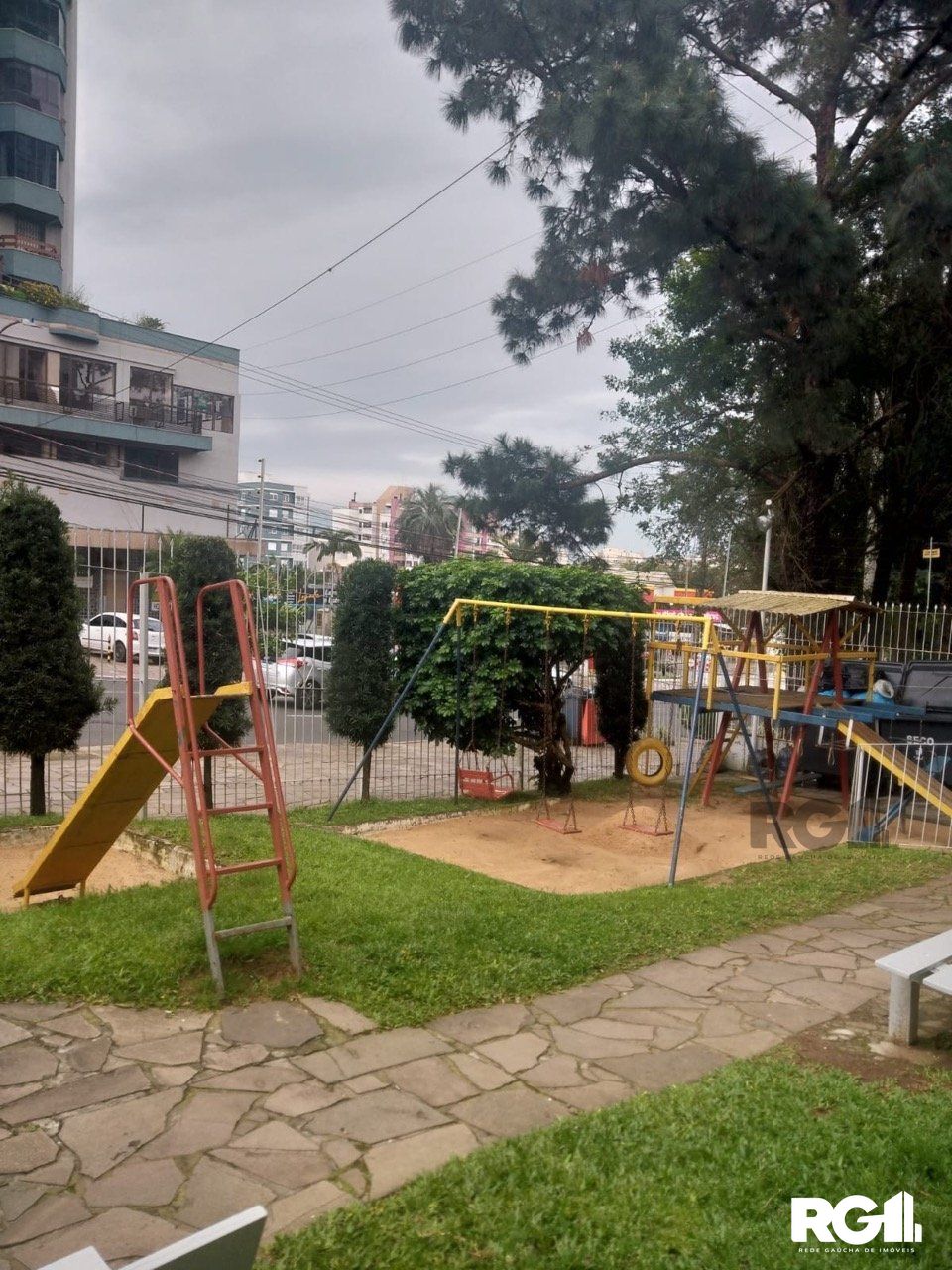 Apartamento à venda com 2 quartos, 60m² - Foto 4
