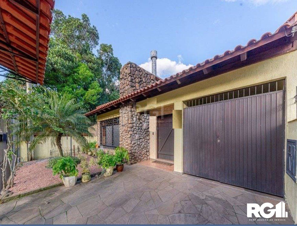 Casa à venda com 3 quartos, 195m² - Foto 2