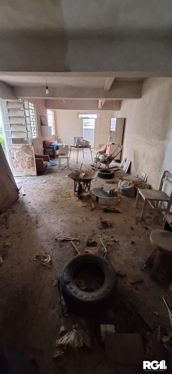 Casa à venda com 4 quartos, 211m² - Foto 26