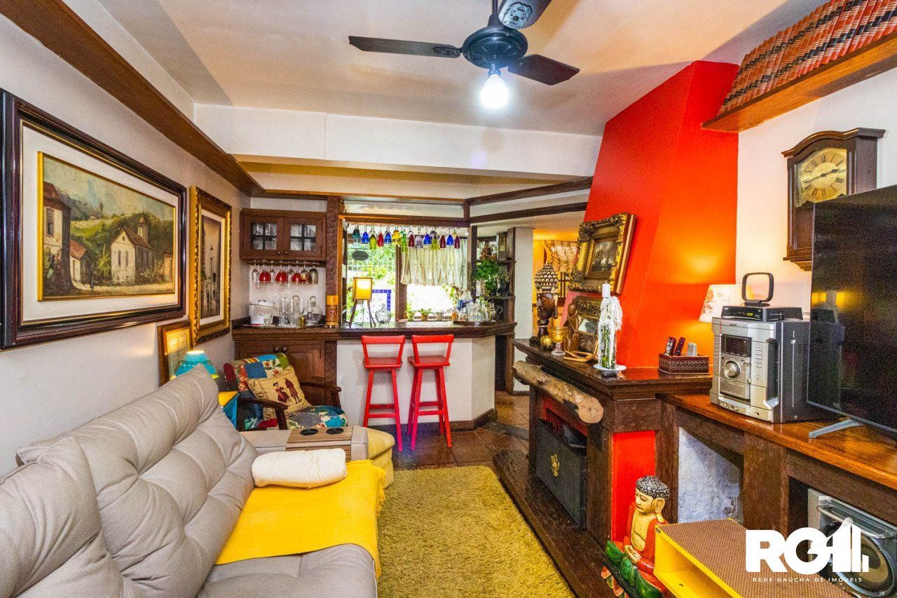Casa de Condomínio à venda com 4 quartos, 231m² - Foto 4