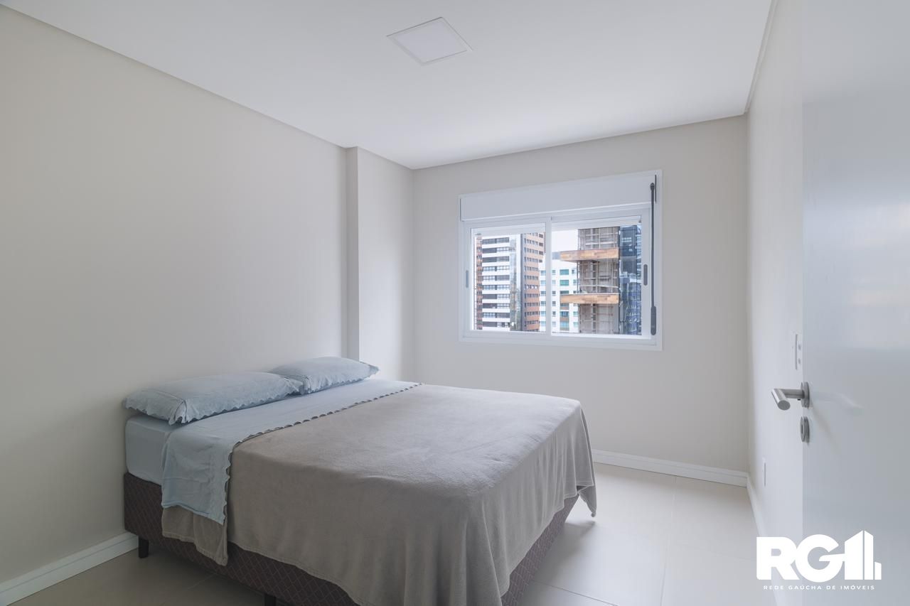 Apartamento à venda com 3 quartos, 109m² - Foto 17