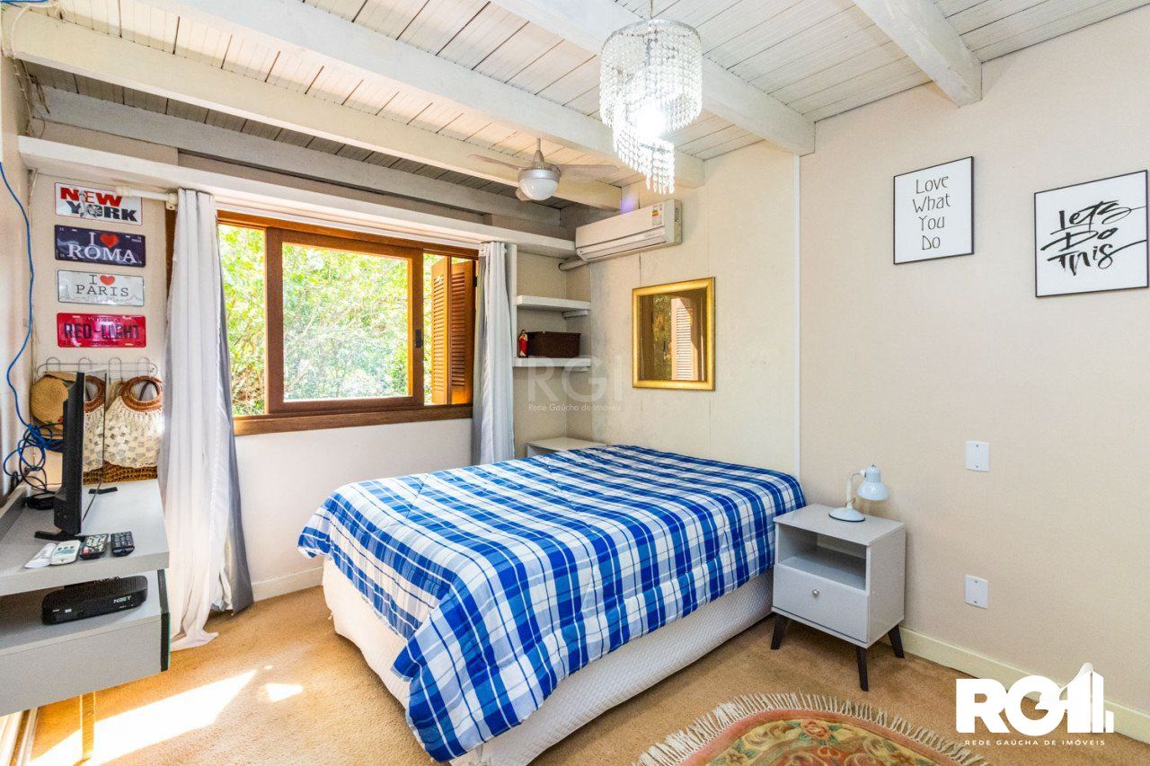 Casa de Condomínio à venda com 4 quartos, 231m² - Foto 15