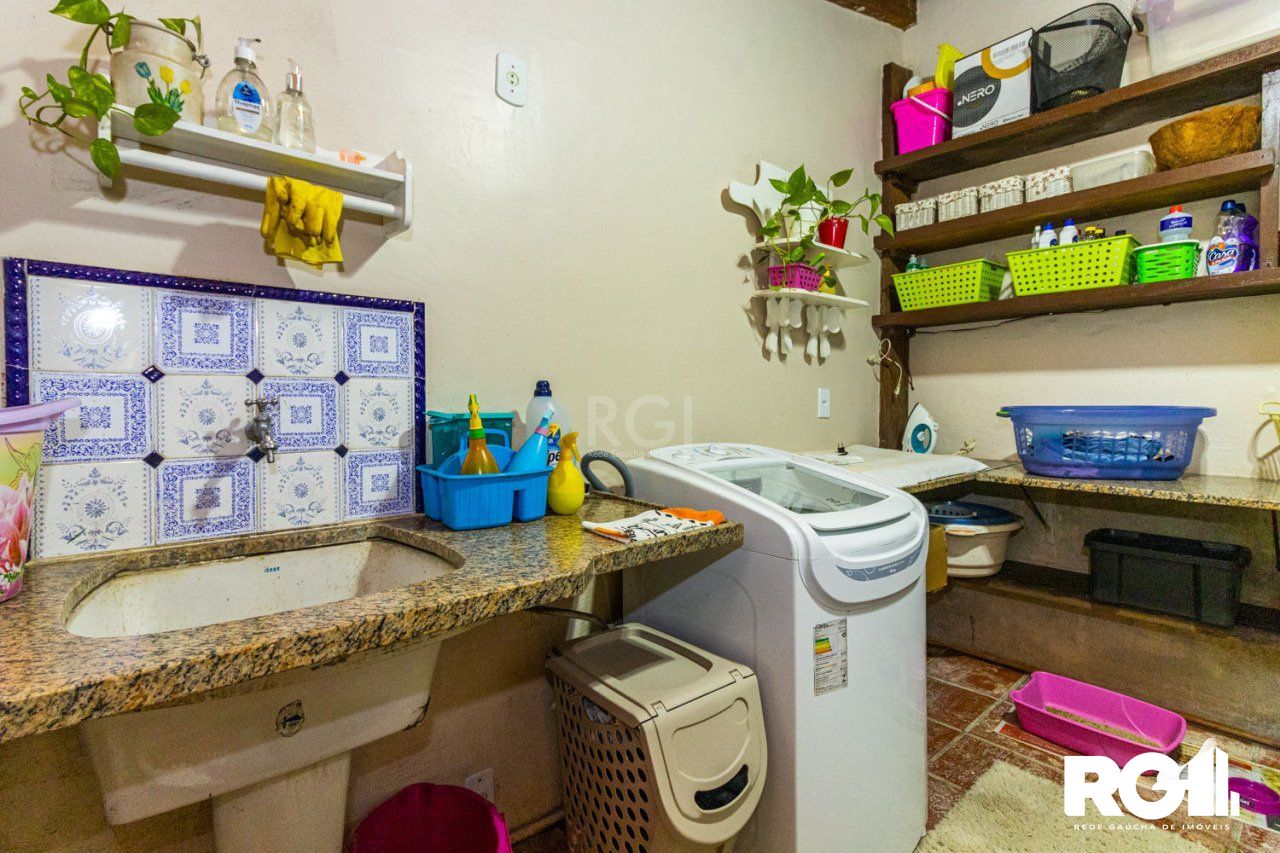 Casa de Condomínio à venda com 4 quartos, 231m² - Foto 36