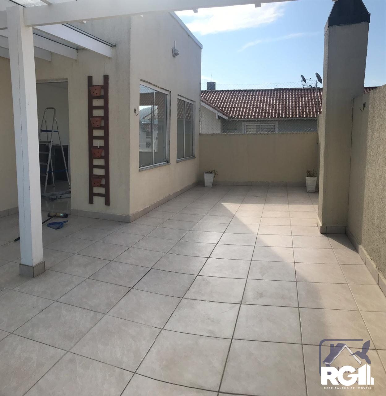 Casa à venda com 3 quartos, 160m² - Foto 2