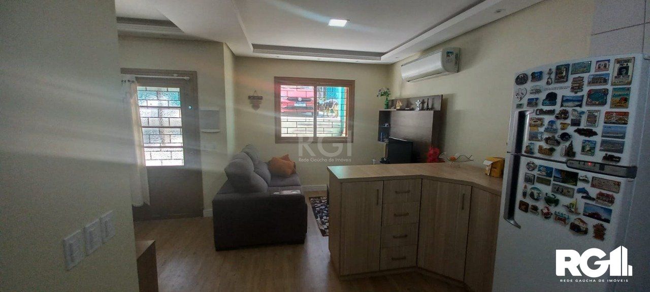 Casa à venda com 3 quartos, 110m² - Foto 3