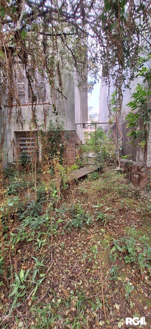 Casa à venda com 4 quartos, 211m² - Foto 29