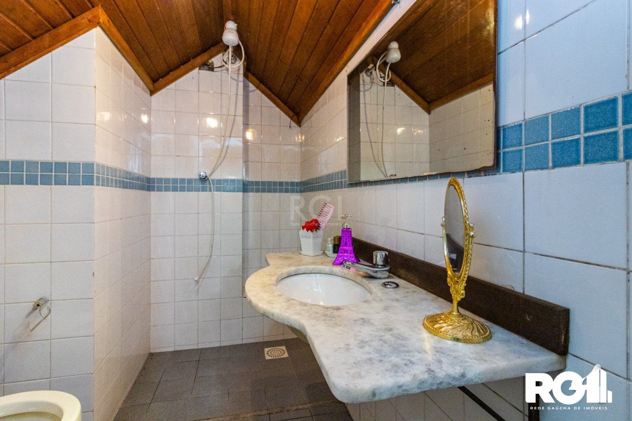Casa de Condomínio à venda com 4 quartos, 231m² - Foto 23
