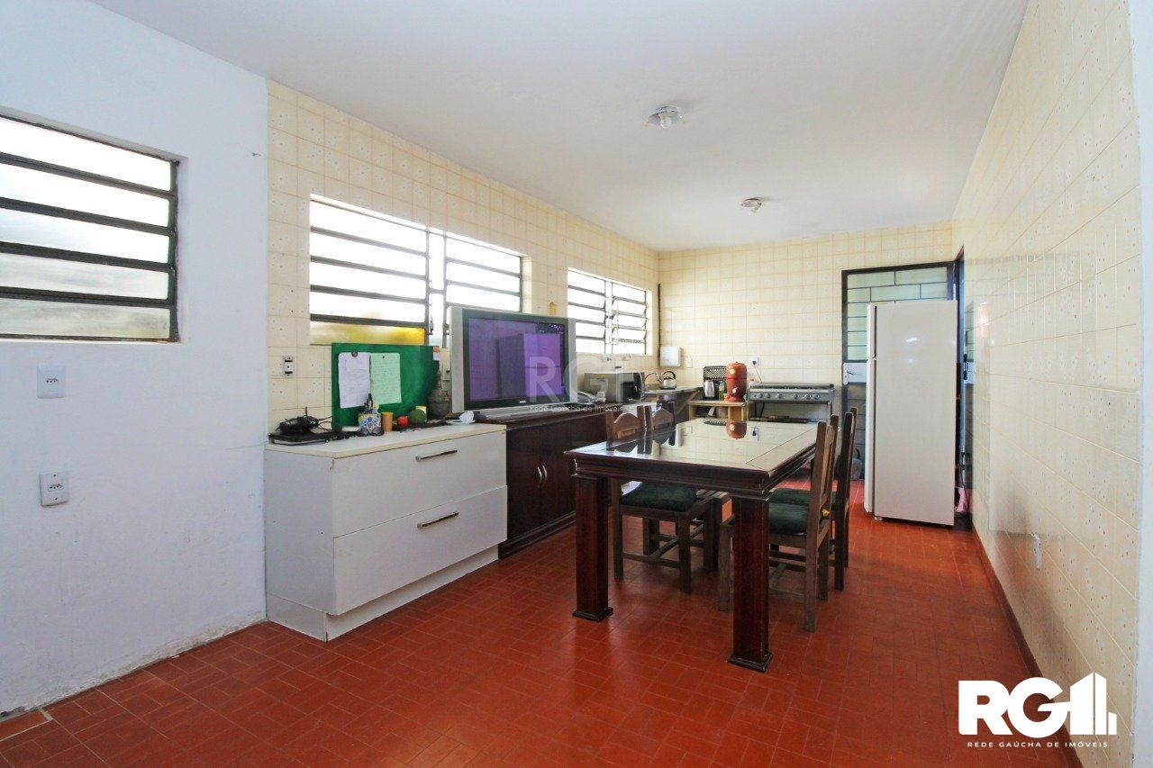 Casa à venda com 5 quartos, 74m² - Foto 12