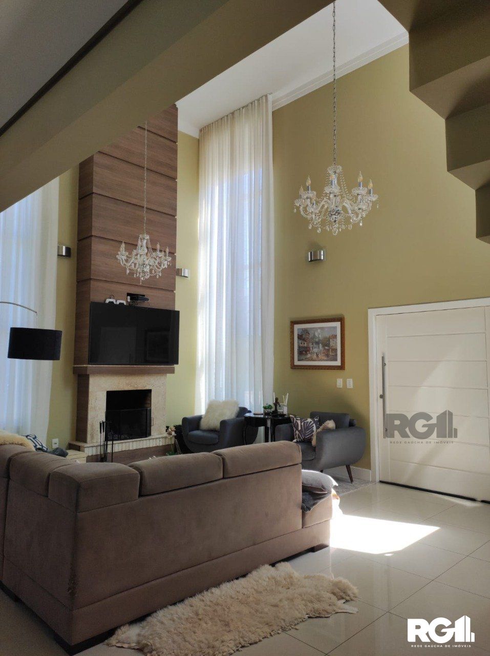 Casa de Condomínio à venda com 3 quartos, 196m² - Foto 2