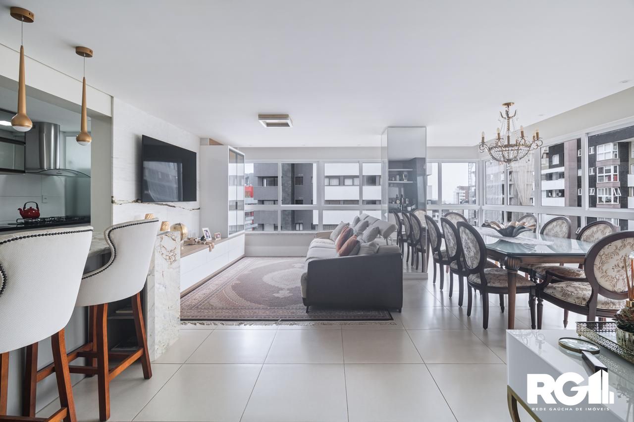 Apartamento à venda com 3 quartos, 109m² - Foto 1