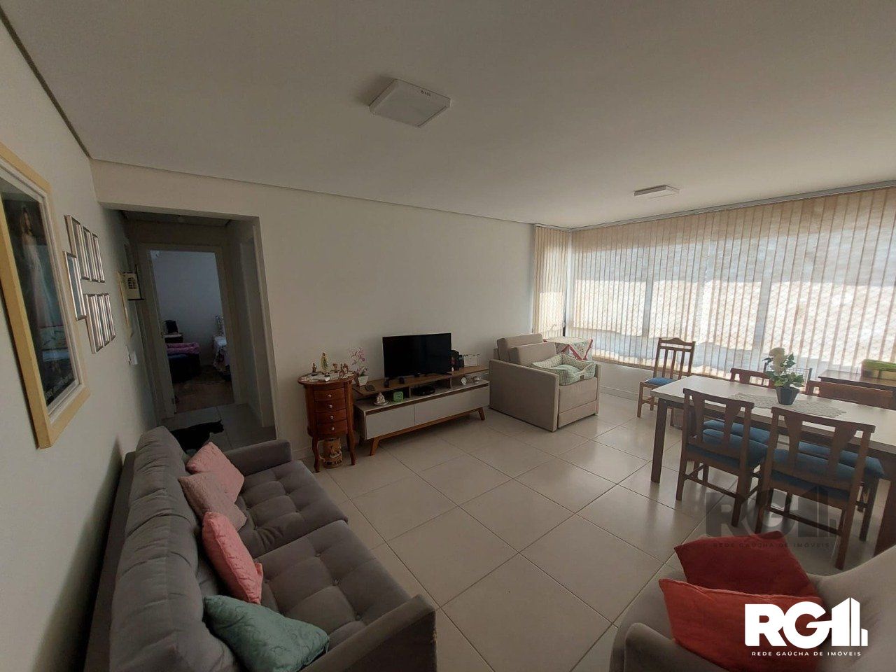 Apartamento à venda com 2 quartos, 67m² - Foto 11