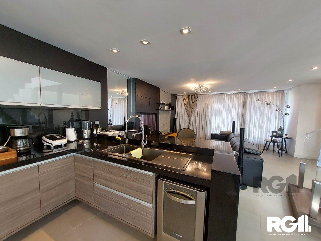 Casa de Condomínio à venda com 3 quartos, 296m² - Foto 12