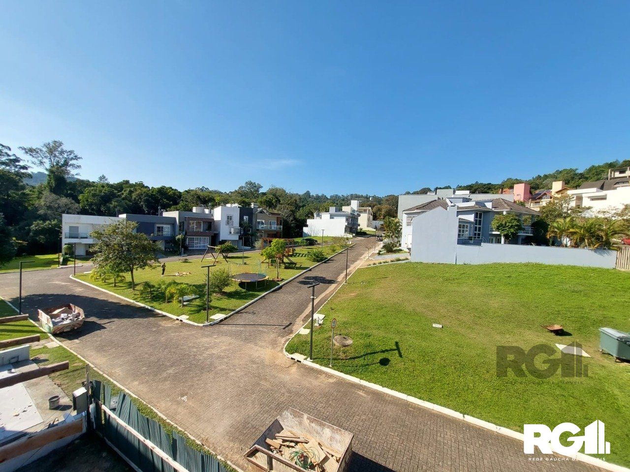 Casa de Condomínio à venda com 3 quartos, 296m² - Foto 47