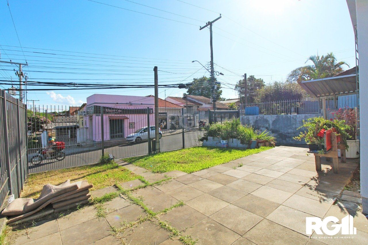 Casa à venda com 5 quartos, 74m² - Foto 4