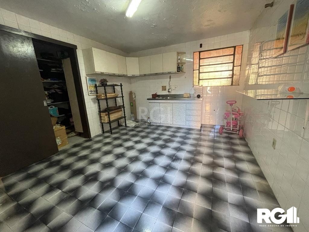 Casa à venda com 5 quartos, 400m² - Foto 4