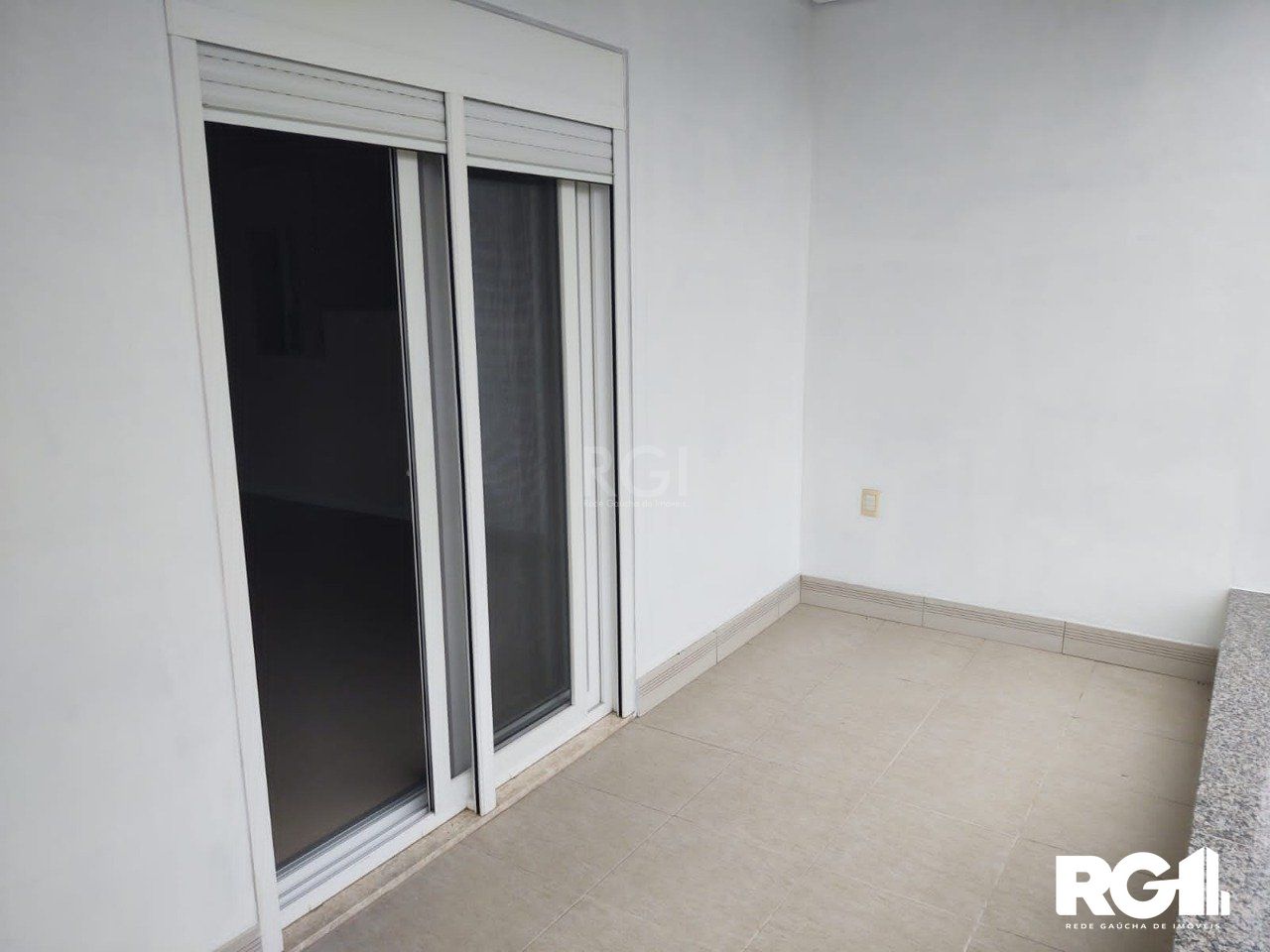 Apartamento à venda com 3 quartos, 162m² - Foto 3