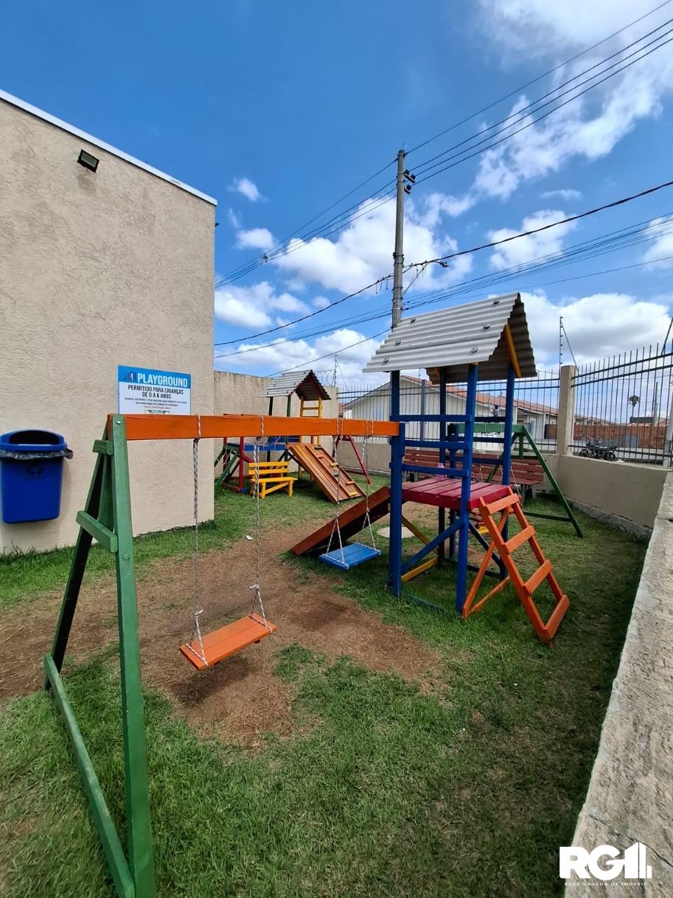 Casa de Condomínio à venda com 2 quartos, 49m² - Foto 3