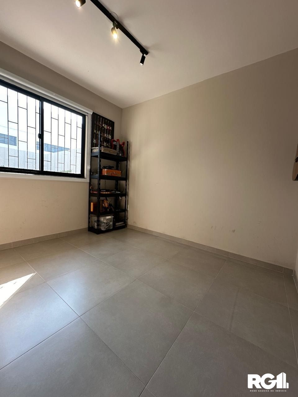 Casa à venda com 3 quartos, 70m² - Foto 16