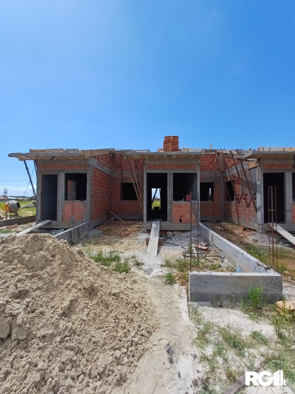 Casa à venda com 2 quartos, 50m² - Foto 5