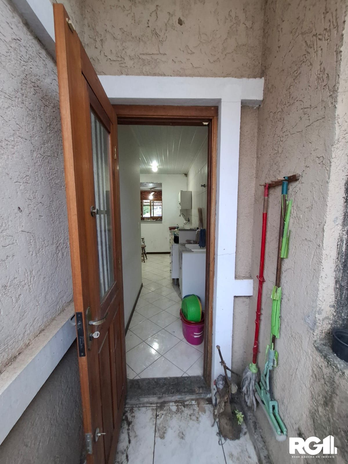 Casa à venda com 3 quartos, 60m² - Foto 12