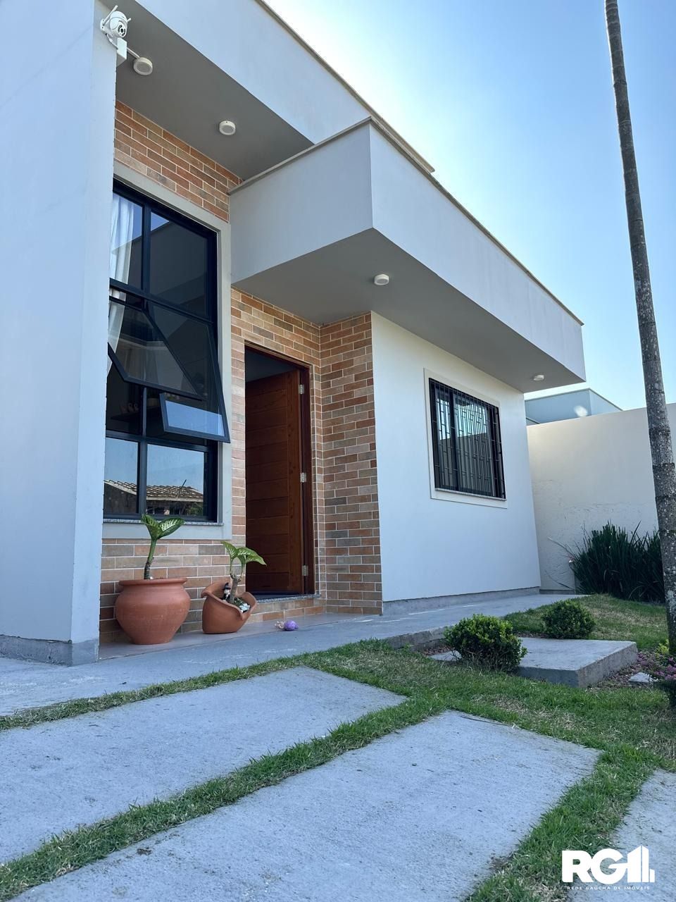 Casa à venda com 3 quartos, 70m² - Foto 2