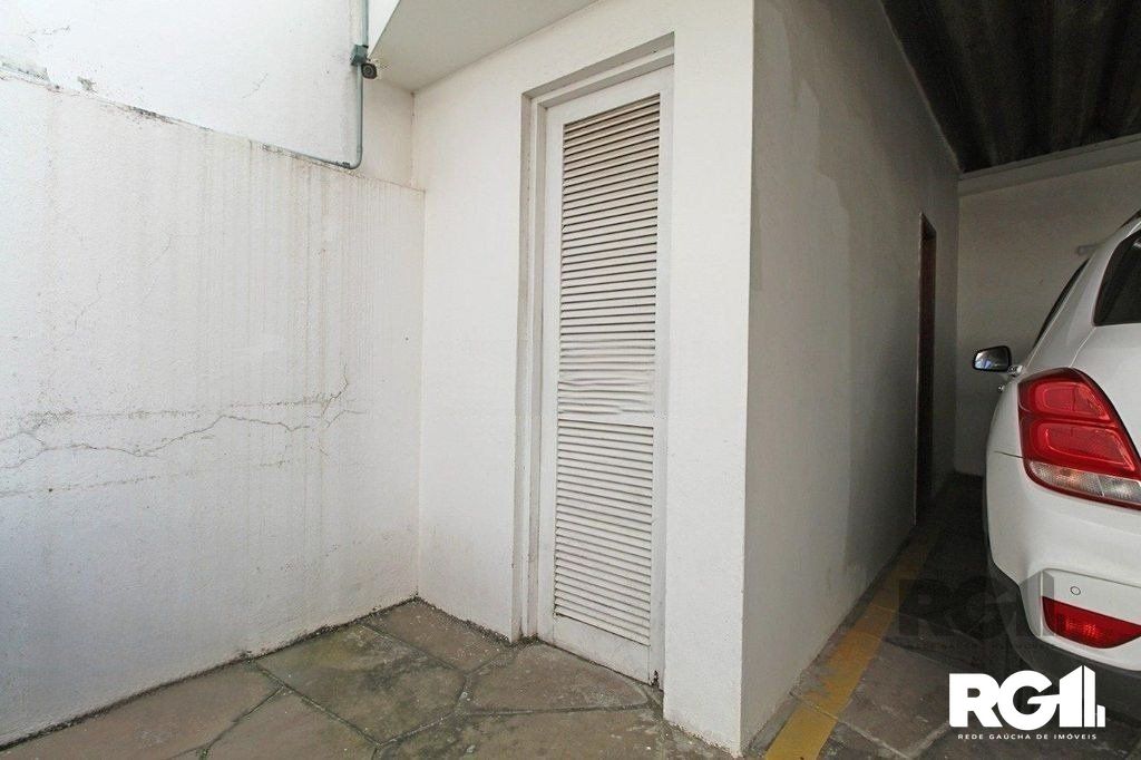 Apartamento à venda com 3 quartos, 205m² - Foto 2