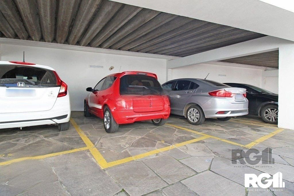 Apartamento à venda com 3 quartos, 205m² - Foto 3