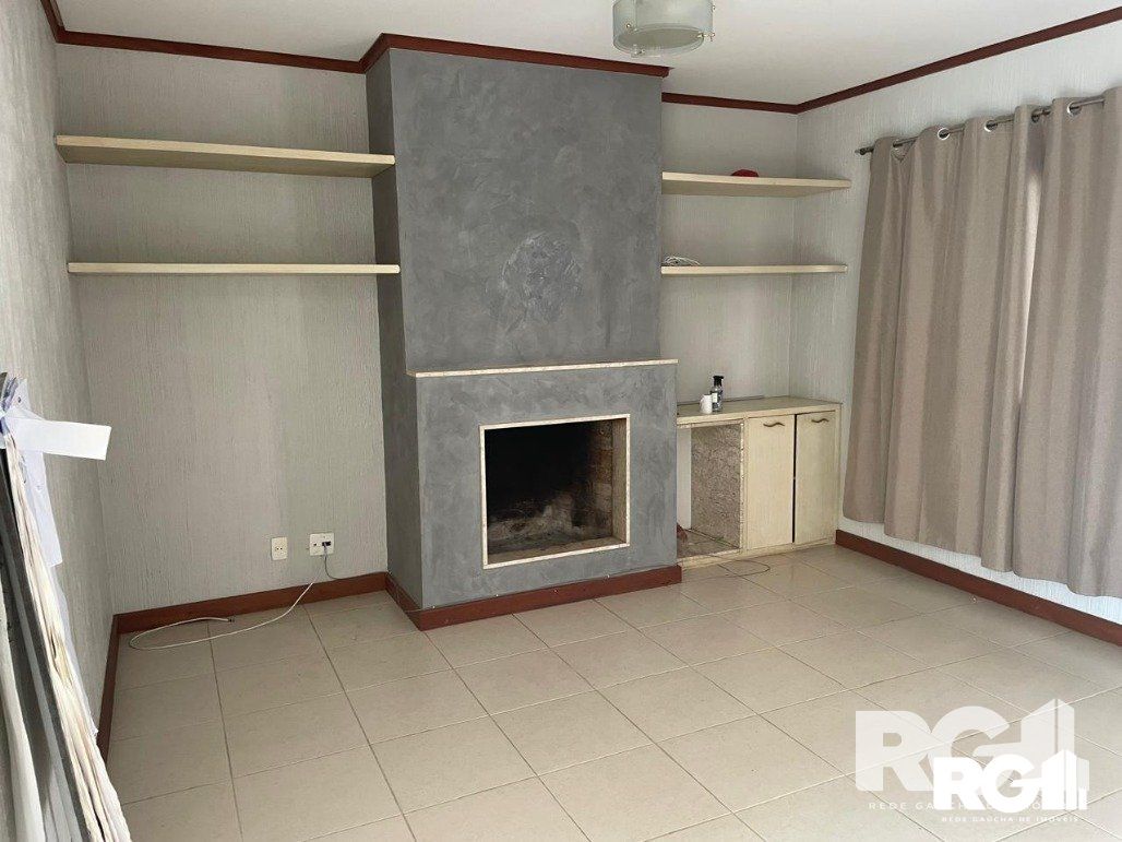 Casa de Condomínio à venda com 3 quartos, 239m² - Foto 4