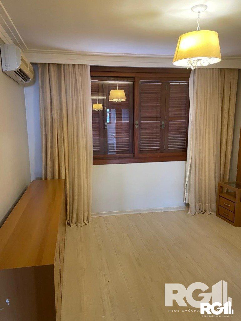 Casa de Condomínio à venda com 3 quartos, 239m² - Foto 8
