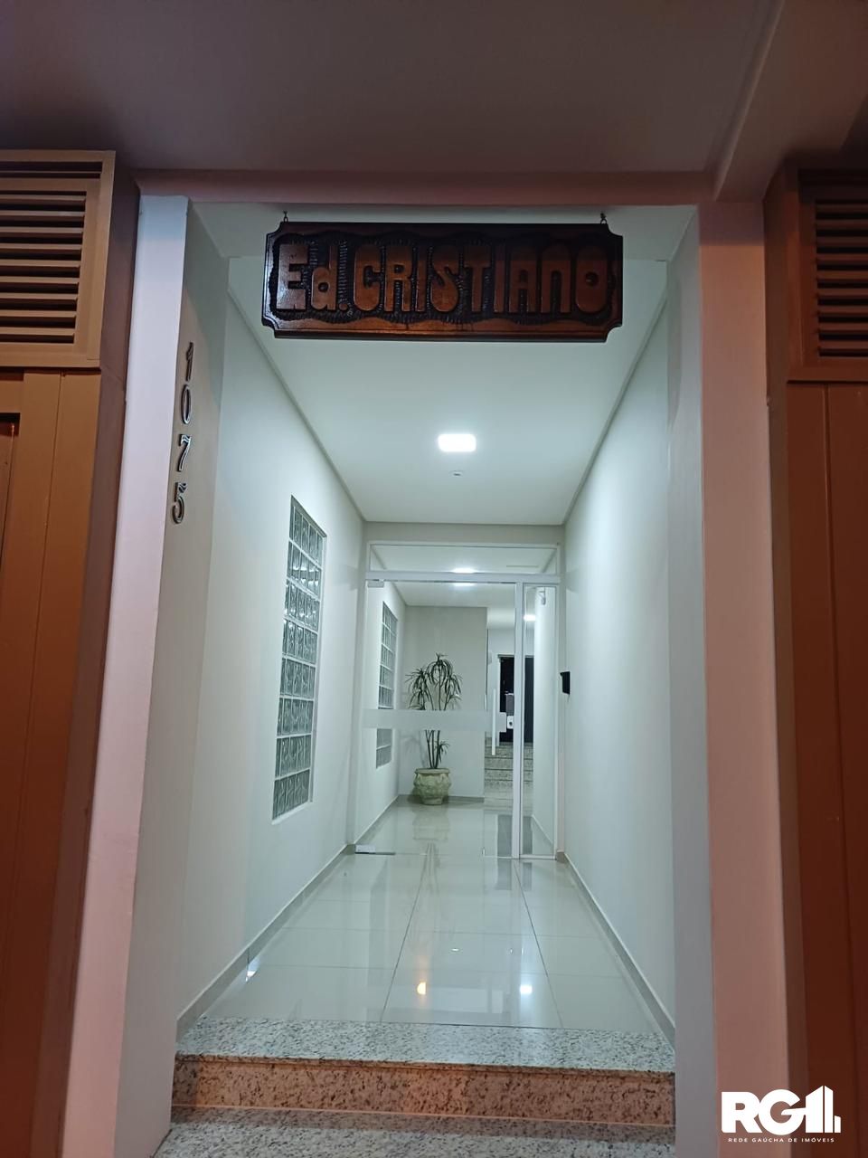 Apartamento à venda com 2 quartos, 49m² - Foto 2