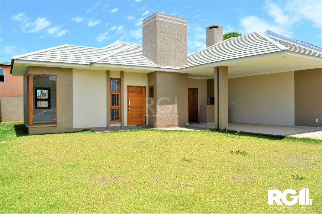 Casa à venda com 3 quartos, 115m² - Foto 1