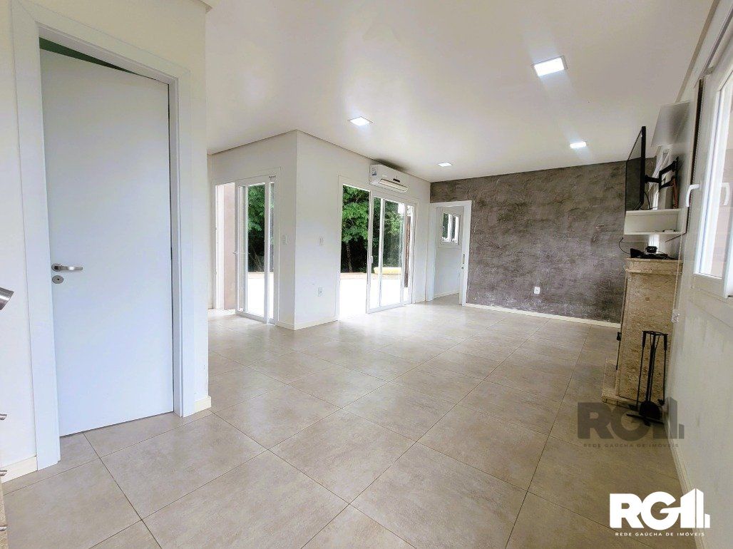 Casa de Condomínio à venda com 3 quartos, 221m² - Foto 11