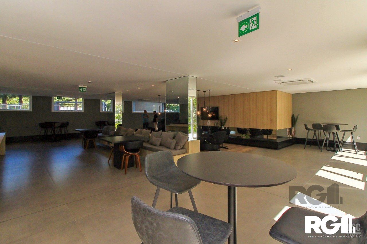 Apartamento à venda com 2 quartos, 56m² - Foto 43